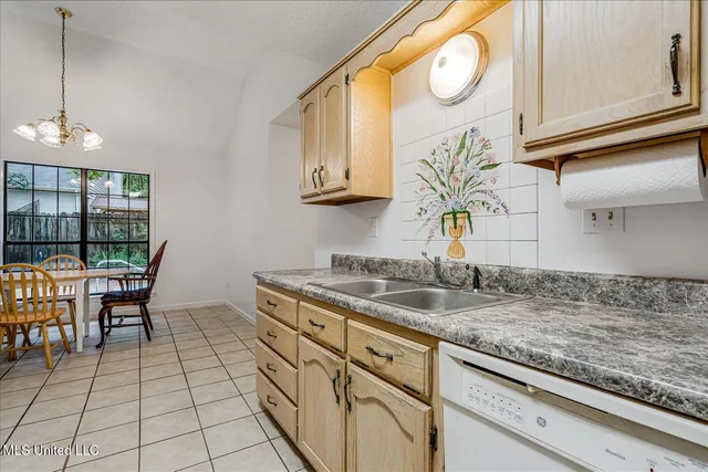 $350,000 | 4040 Windermere Drive, Nesbit, MS 38651