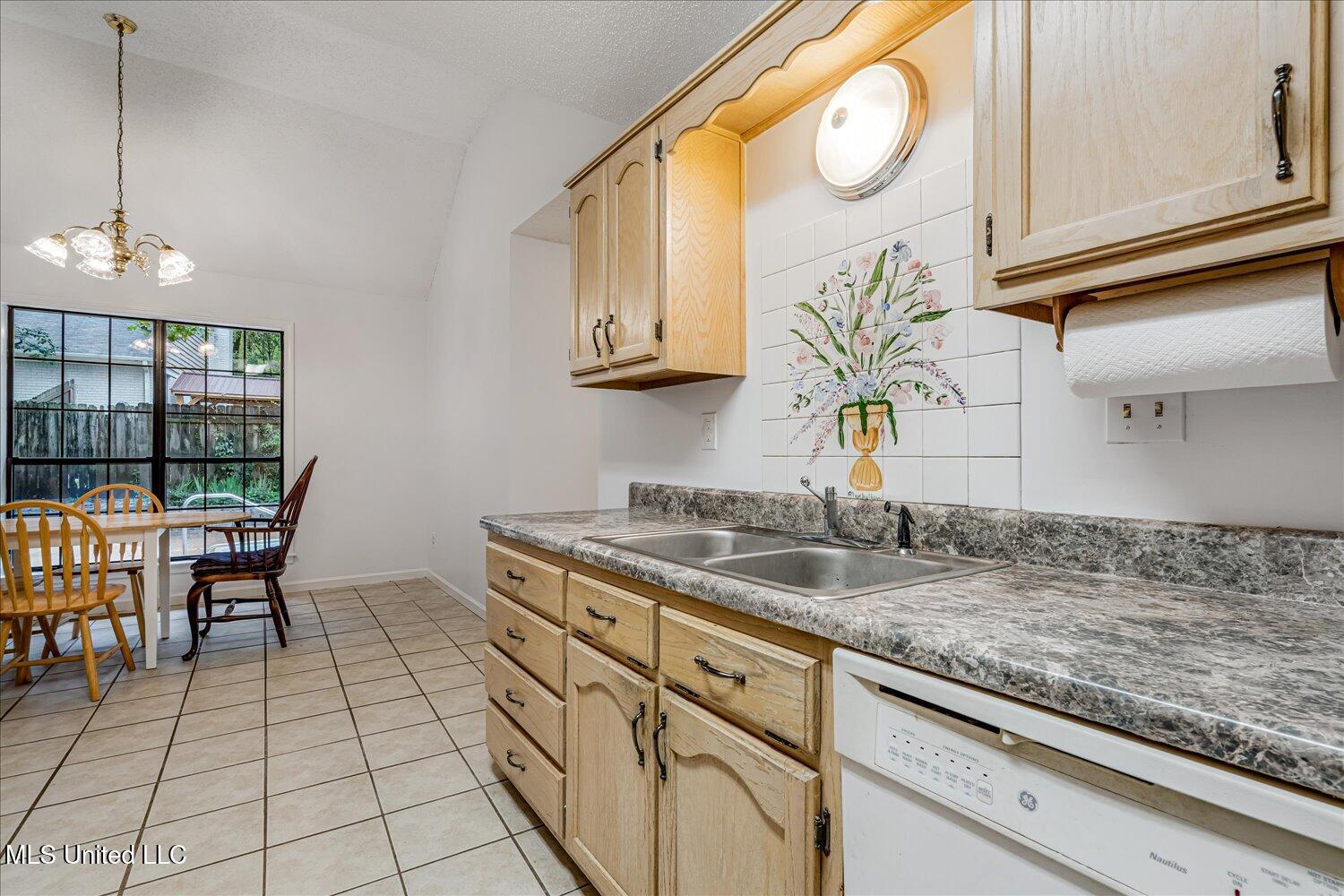 4040 Windermere Drive Nesbit, MS 38651 - Photo 9 of 33 14-14-2627691mi-4040 Windermere Dr