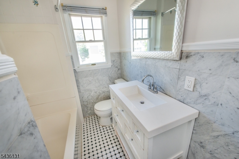 422 Valley Road, Unit 2 Montclair, NJ 07043 - Photo 15 of 23