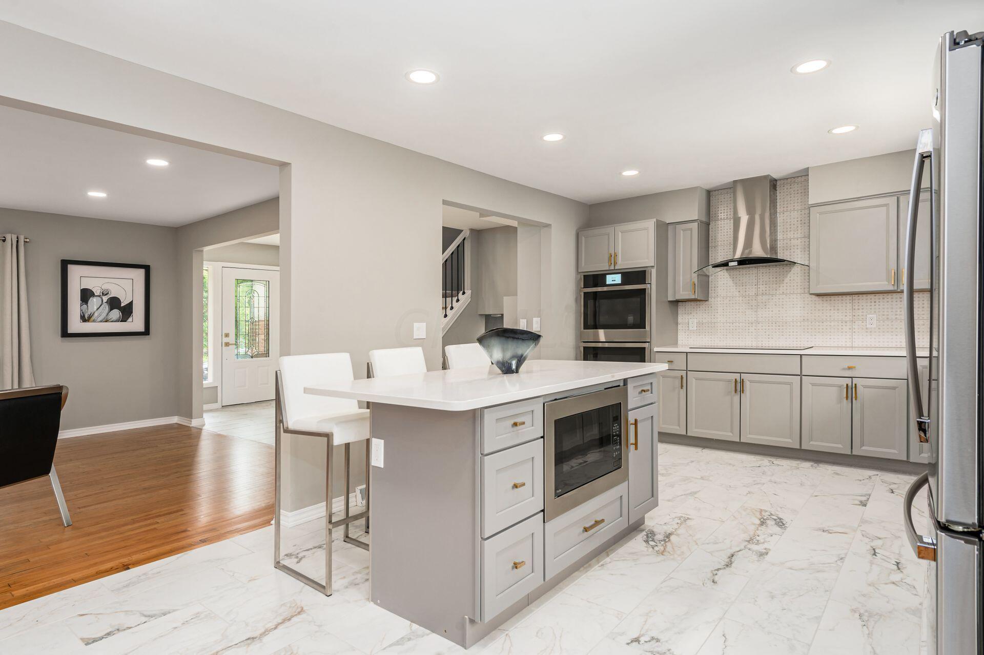 1767 Kenwick Road Columbus, OH 43209 - Photo 11 of 36 Kitchen