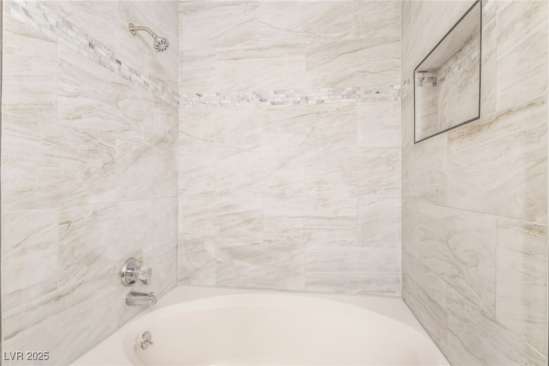 3151 North Soaring Gulls Drive, Unit 1083 Las Vegas, NV 89128 - Photo 20 of 45 Bathroom featuring shower combination
