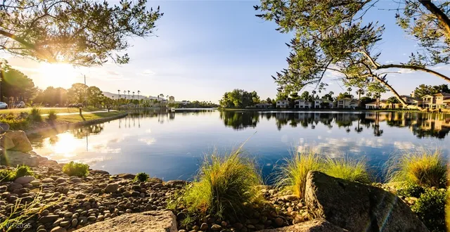 $239,800 | 3151 North Soaring Gulls Drive, Unit 1083, Las Vegas, NV 89128