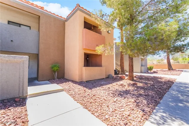 $239,800 | 3151 North Soaring Gulls Drive, Unit 1083, Las Vegas, NV 89128