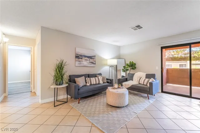 $239,800 | 3151 North Soaring Gulls Drive, Unit 1083, Las Vegas, NV 89128