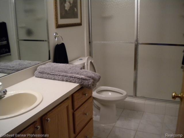4016 Belle Ridge Drive Dryden, MI 48428 - Photo 16 of 24 Bathroom 2nd Floor