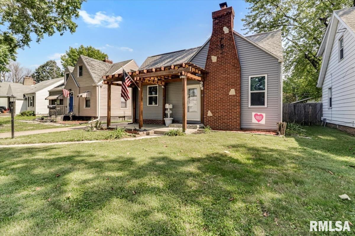 2440 South 5th Street Springfield, IL 62703 - Photo 1 of 23