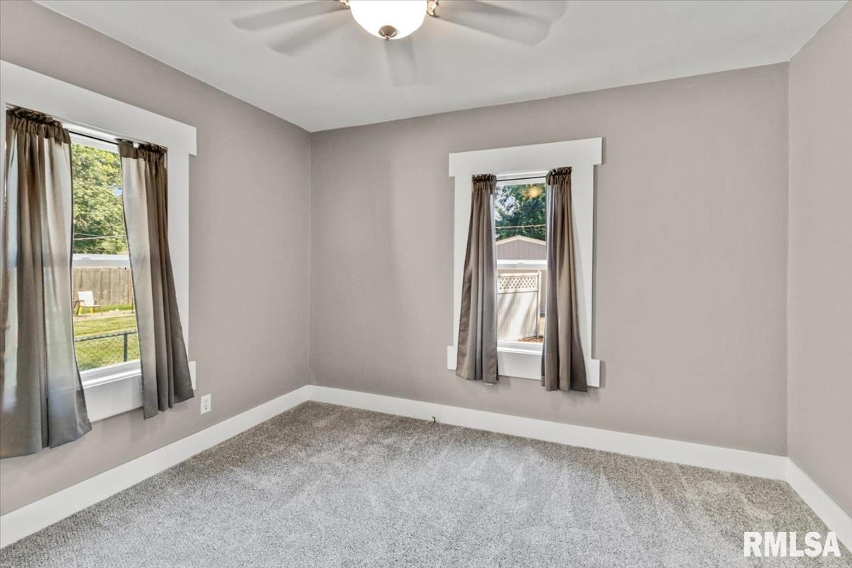 2440 South 5th Street Springfield, IL 62703 - Photo 12 of 23