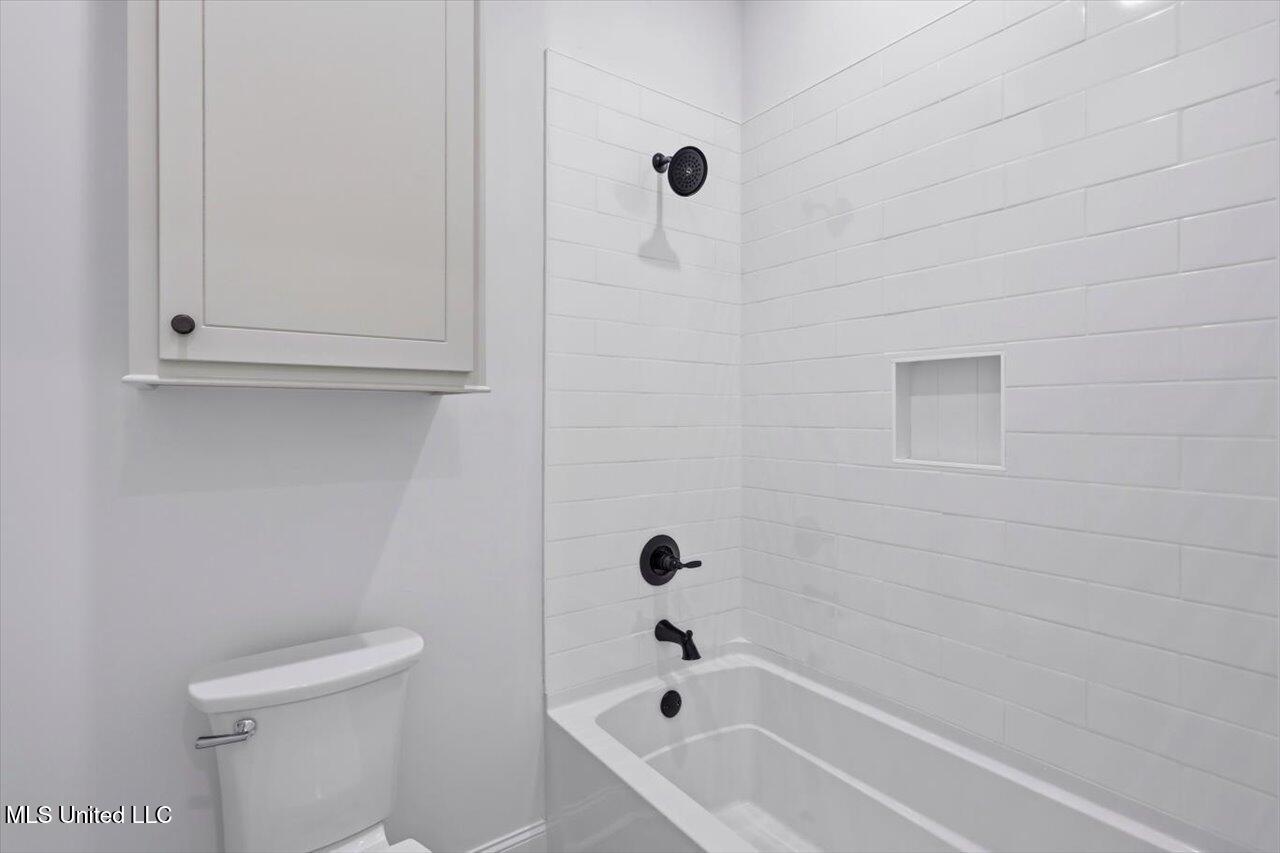 199 Bronson Bend Flowood, MS 39232 - Photo 30 of 35 30-199 Bronson Bnd _ Home Tours MS