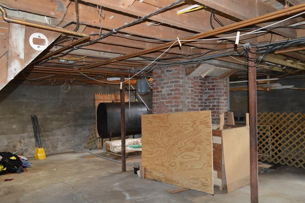 71 Lee Road Lincoln, ME 04457 - Photo 30 of 33 Basement