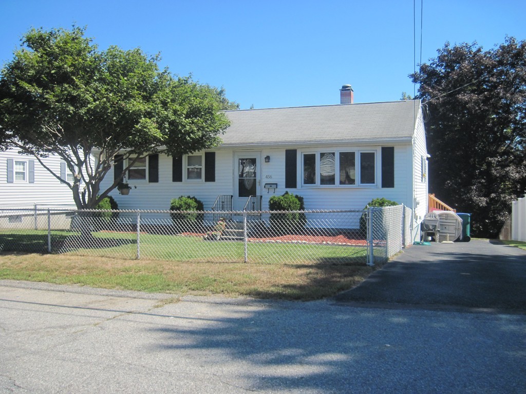 456 Butman Road Lowell, MA 01852 - Photo 1 of 21 Gallery Image 1