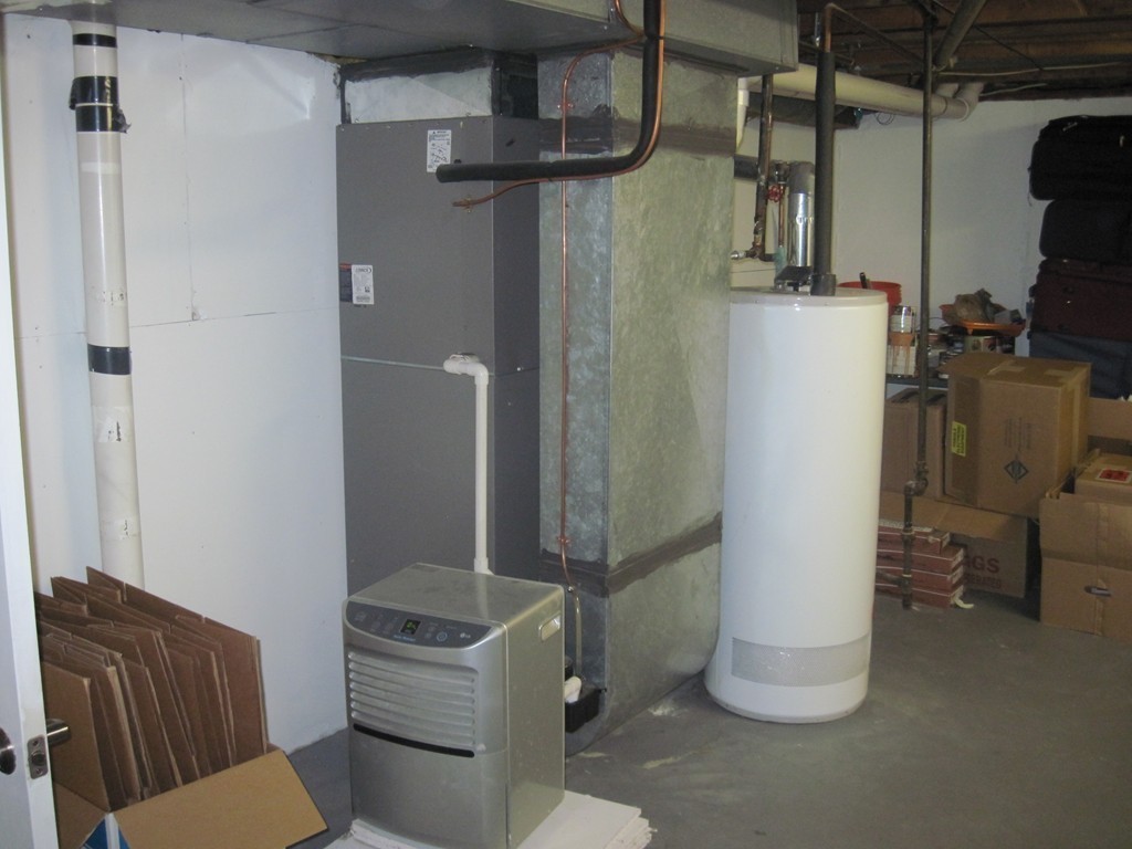 456 Butman Road Lowell, MA 01852 - Photo 17 of 21 Gallery Image 17