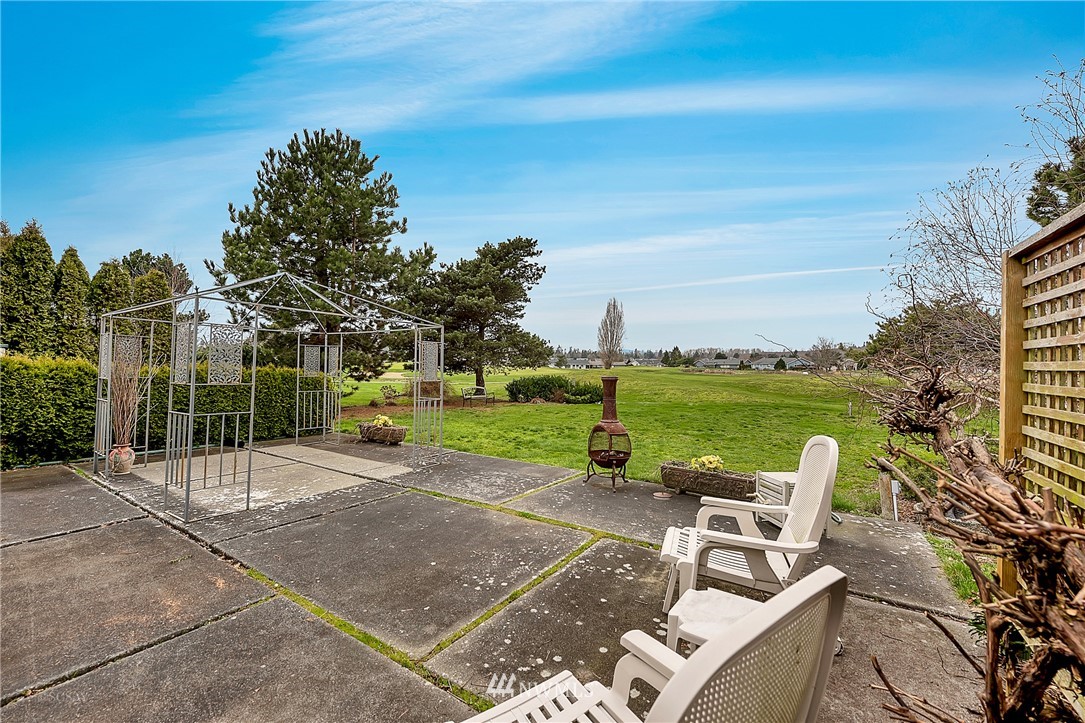 8133 Cowichan Road Blaine, WA 98230 - Photo 17 of 25 Gallery Image 17