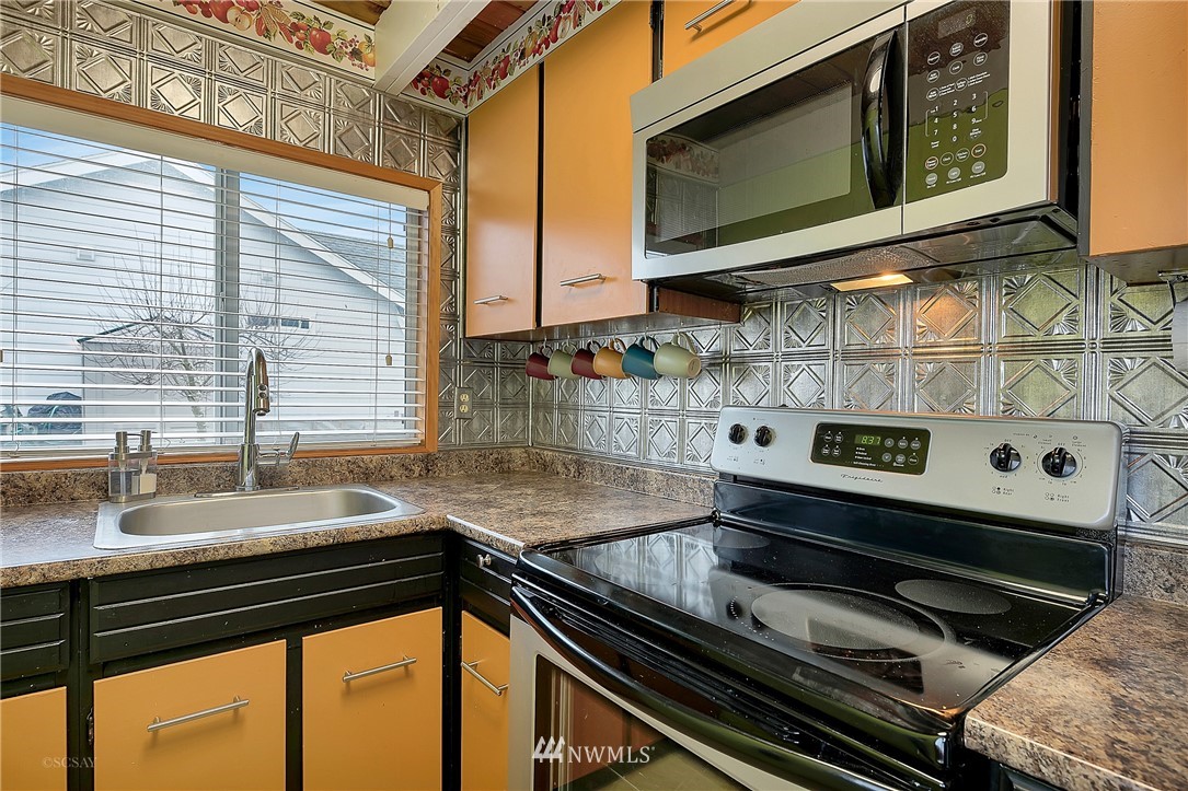 8133 Cowichan Road Blaine, WA 98230 - Photo 8 of 25 Gallery Image 8
