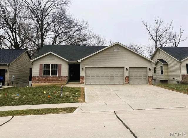 $289,900 | 1120 Jaxson Drive, Foristell, MO 63348