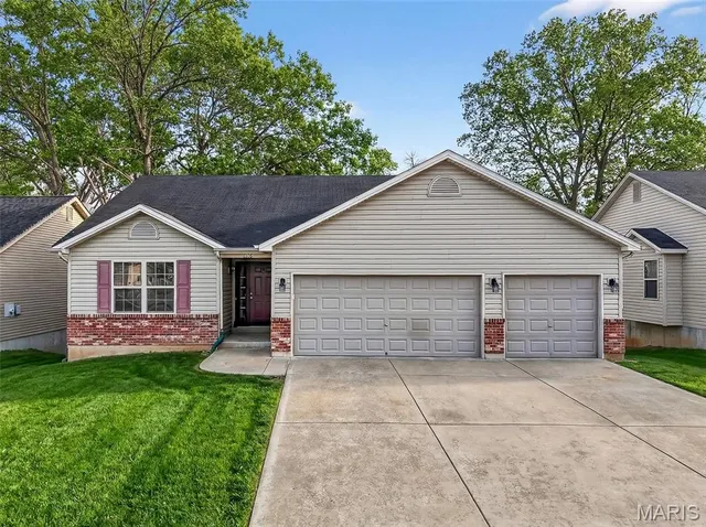 $289,900 | 1120 Jaxson Drive, Foristell, MO 63348