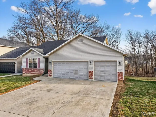 $295,000 | 1120 Jaxson Drive, Foristell, MO 63348