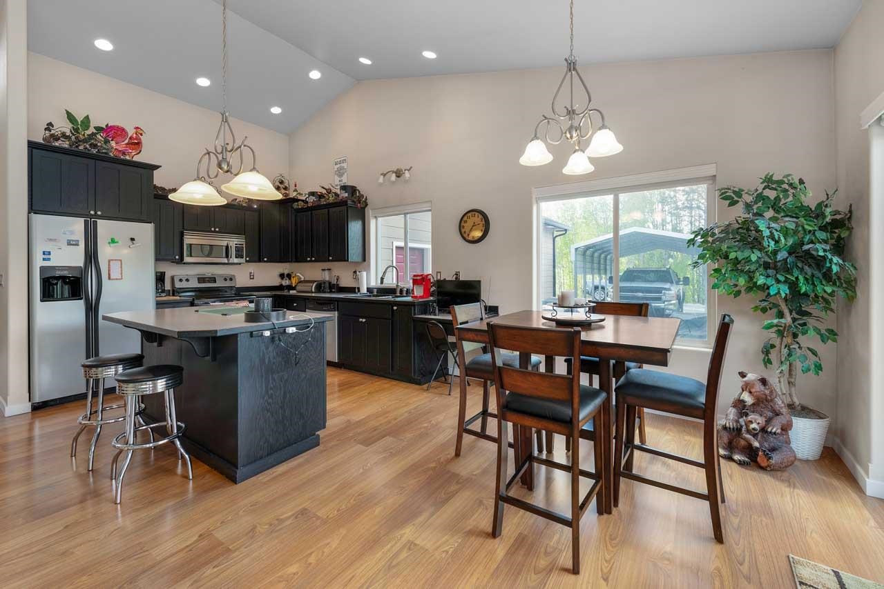 12022 North Forker Road Spokane, WA 99217 - Photo 7 of 38