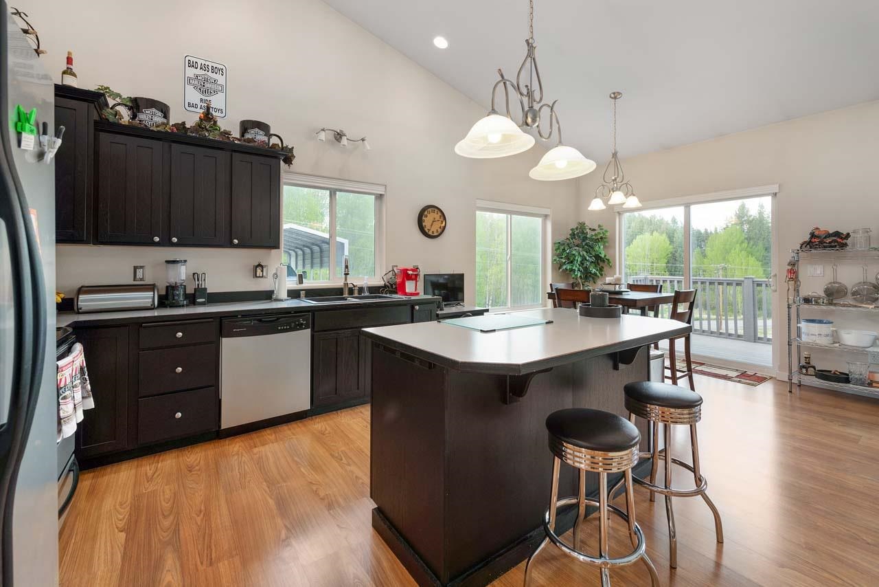 12022 North Forker Road Spokane, WA 99217 - Photo 8 of 38