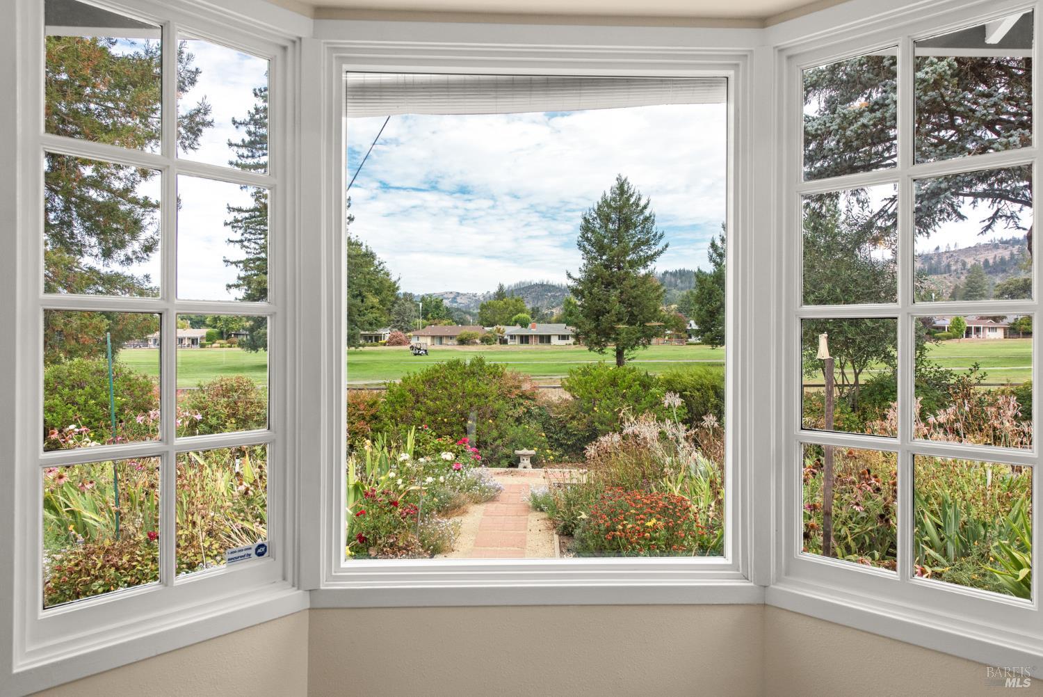 304 Mockingbird Circle Santa Rosa, CA 95409 - Photo 22 of 50 View from the breakfast nook!