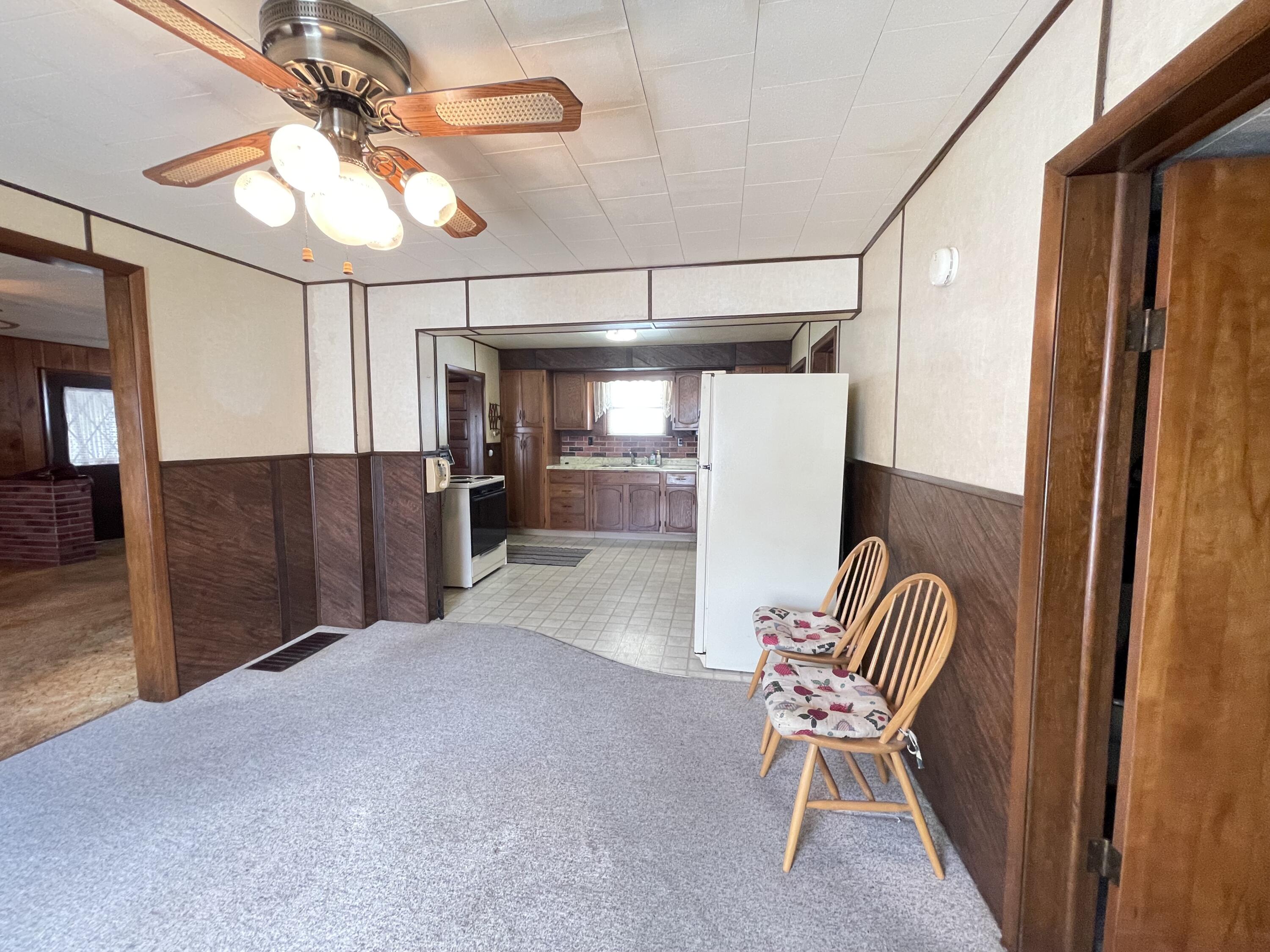 402 North State Line Road Union City, OH 45390 - Photo 10 of 29