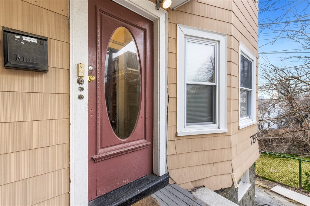 78 R Mt Vernon Street Somerville, MA 02145 - Photo 4 of 32