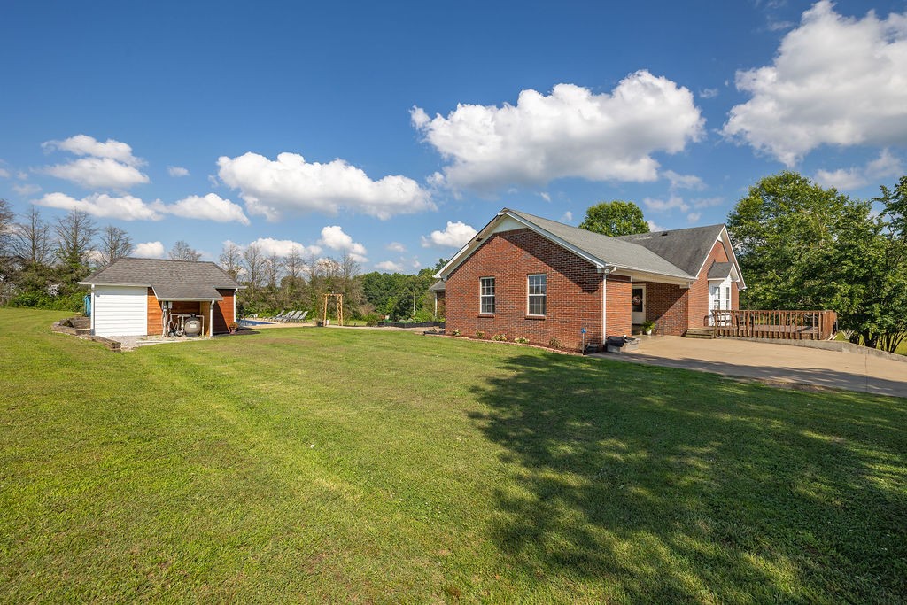 187 North Old Military Road Summertown, TN 38483 - Photo 32 of 36