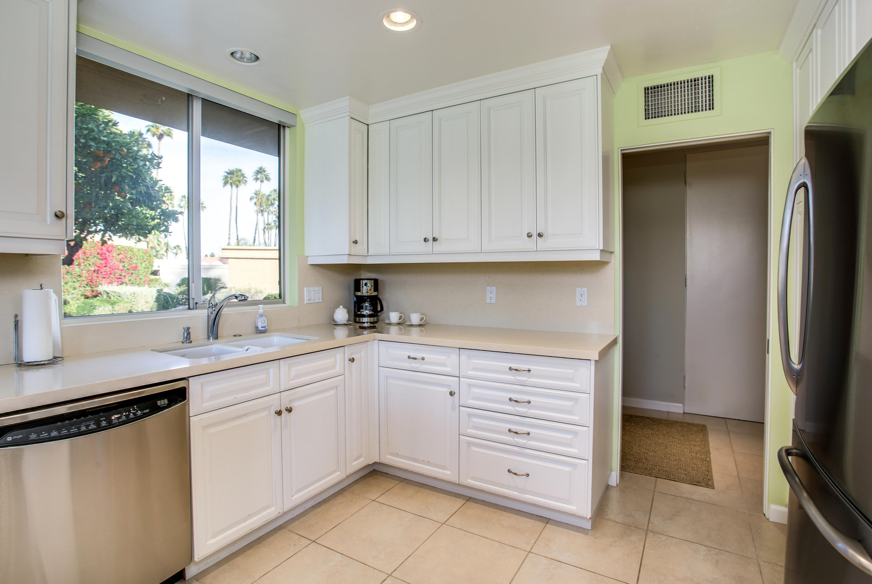45795 Pima Road Indian Wells, CA 92210 - Photo 11 of 41 10