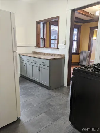 $1,400 | 1582 Delaware Avenue, Unit 4, Buffalo, NY 14209