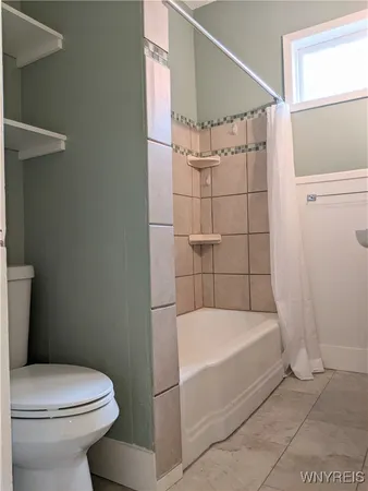 $1,400 | 1582 Delaware Avenue, Unit 4, Buffalo, NY 14209