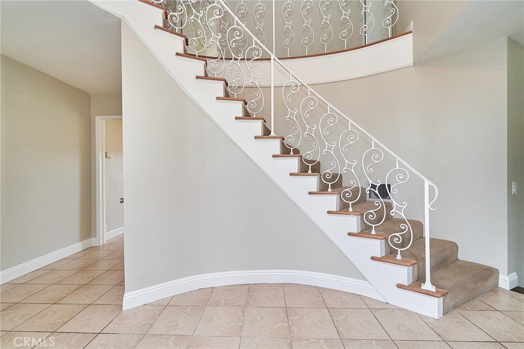 44500 Los Caballos Road Temecula, CA 92592 - Photo 4 of 31