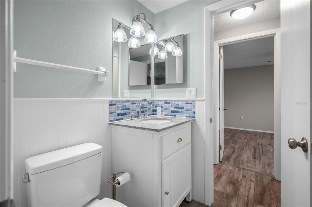 1132 Piedmont Road Venice, FL 34293 - Photo 17 of 52