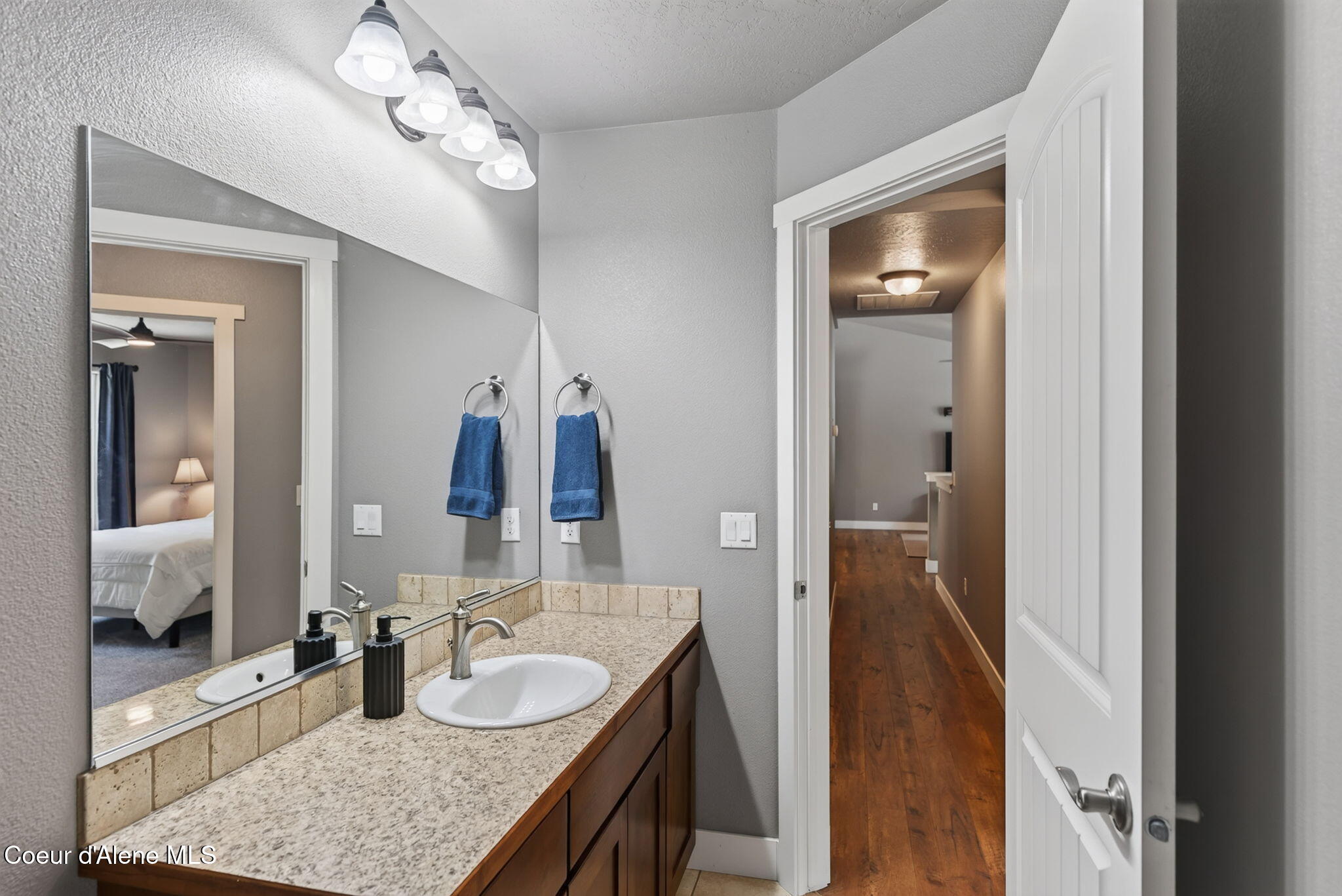 205 Old Farm Road Pinehurst, ID 83850 - Photo 25 of 91 Guest Bath