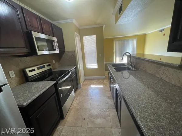 $1,200 | 1150 North Buffalo Drive, Unit 1041, Las Vegas, NV 89128