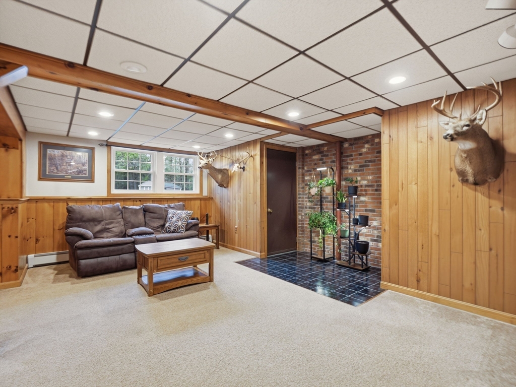 522 Barre Road Templeton, MA 01468 - Photo 34 of 42 Gallery Image 34