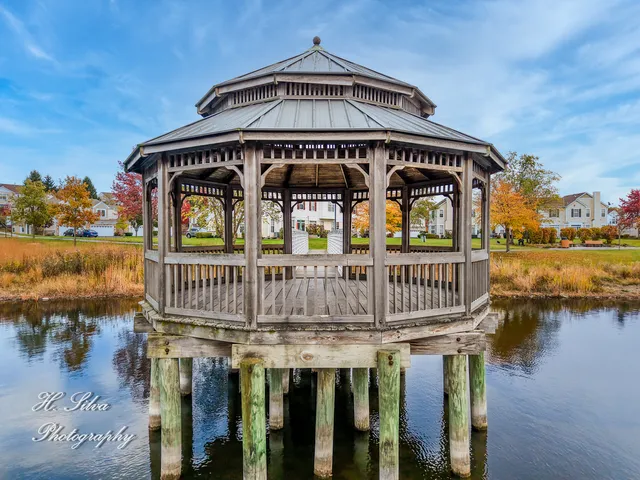 $1,850 | 1431 Silverstone Drive, Unit 1431, Carpentersville, IL 60110