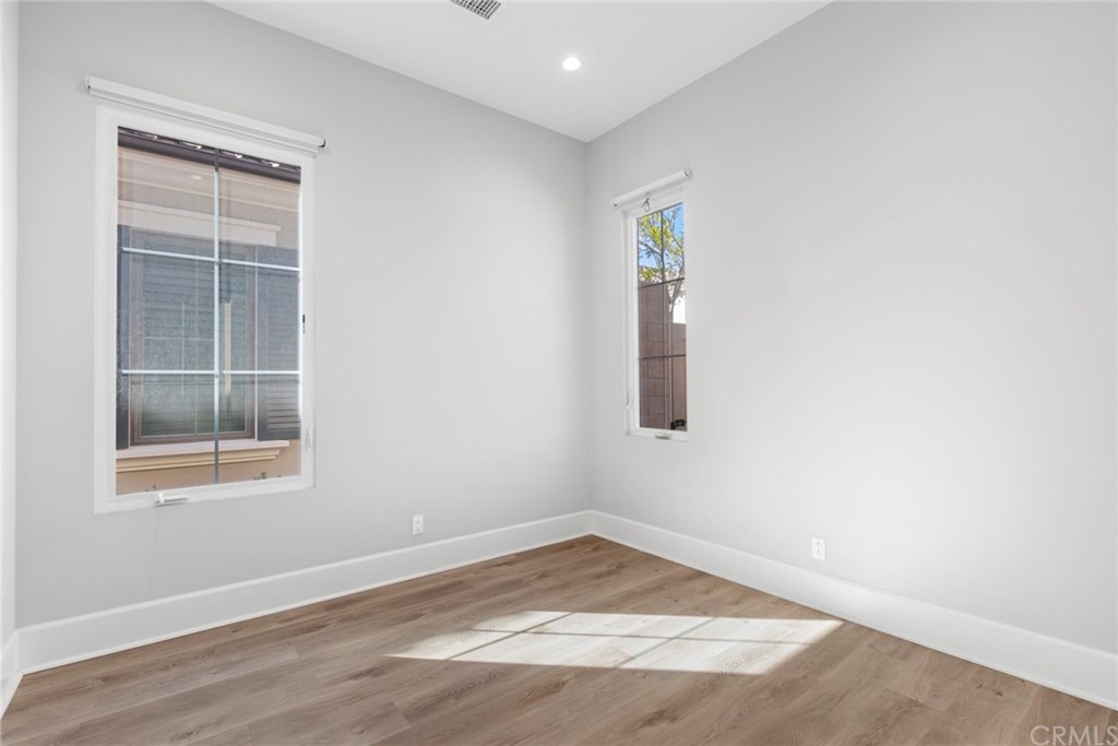 133 Donati Irvine, CA 92602 - Photo 13 of 20