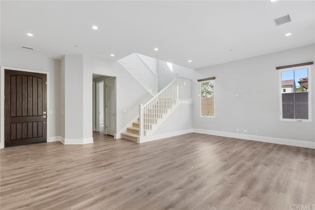 133 Donati Irvine, CA 92602 - Photo 3 of 20