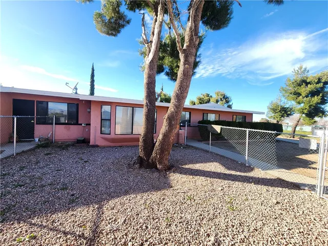 $620,000 | 8850 3rd, Hesperia, CA 92345