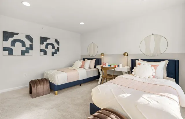 $1,100,000 | 10 Mason Way, Unit 61, Woburn, MA 01801