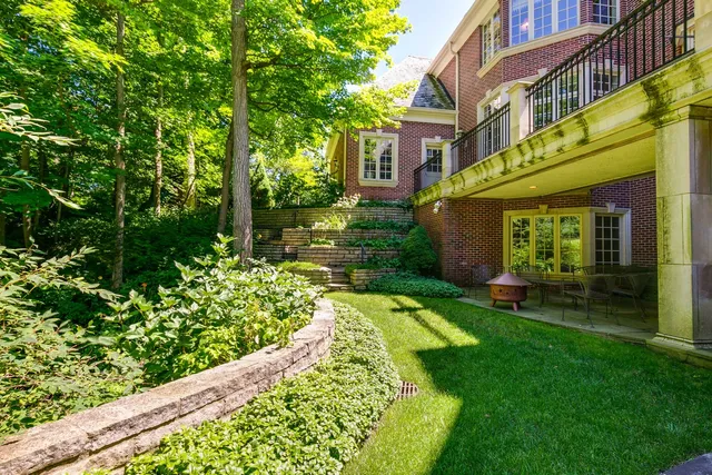 $3,450,000 | 546 Lakeland Drive, Lake Bluff, IL 60044