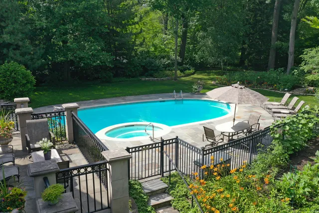 $3,450,000 | 546 Lakeland Drive, Lake Bluff, IL 60044