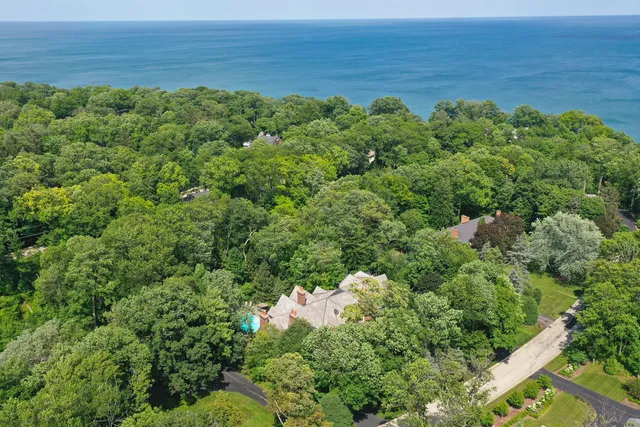 $3,450,000 | 546 Lakeland Drive, Lake Bluff, IL 60044