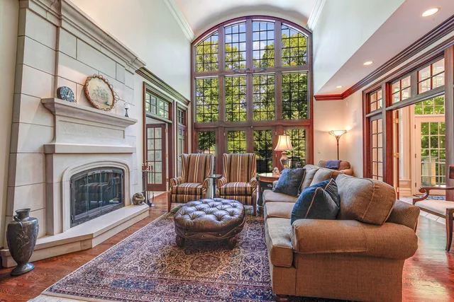 $3,450,000 | 546 Lakeland Drive, Lake Bluff, IL 60044