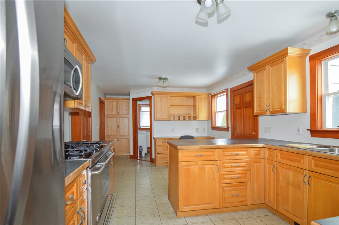 29 Forest Road Bristol, RI 02809 - Photo 15 of 31