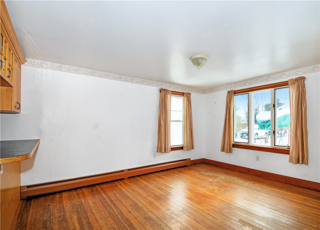 29 Forest Road Bristol, RI 02809 - Photo 7 of 31