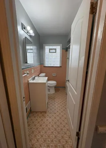 $1,225 | 19971 Stout Street, Detroit, MI 48219