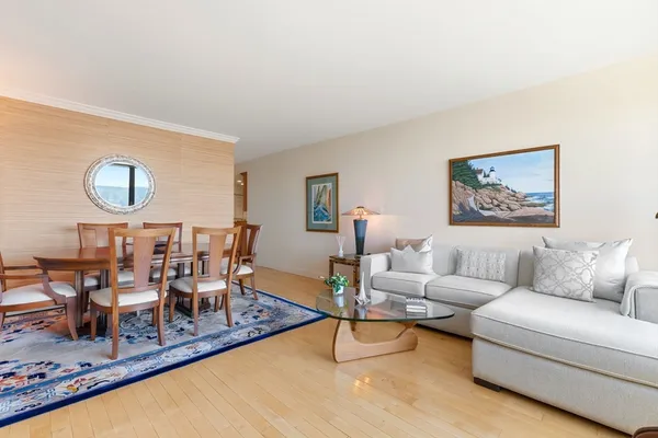 $892,000 | 65 East India Row, Unit 26G, Boston, MA 02110
