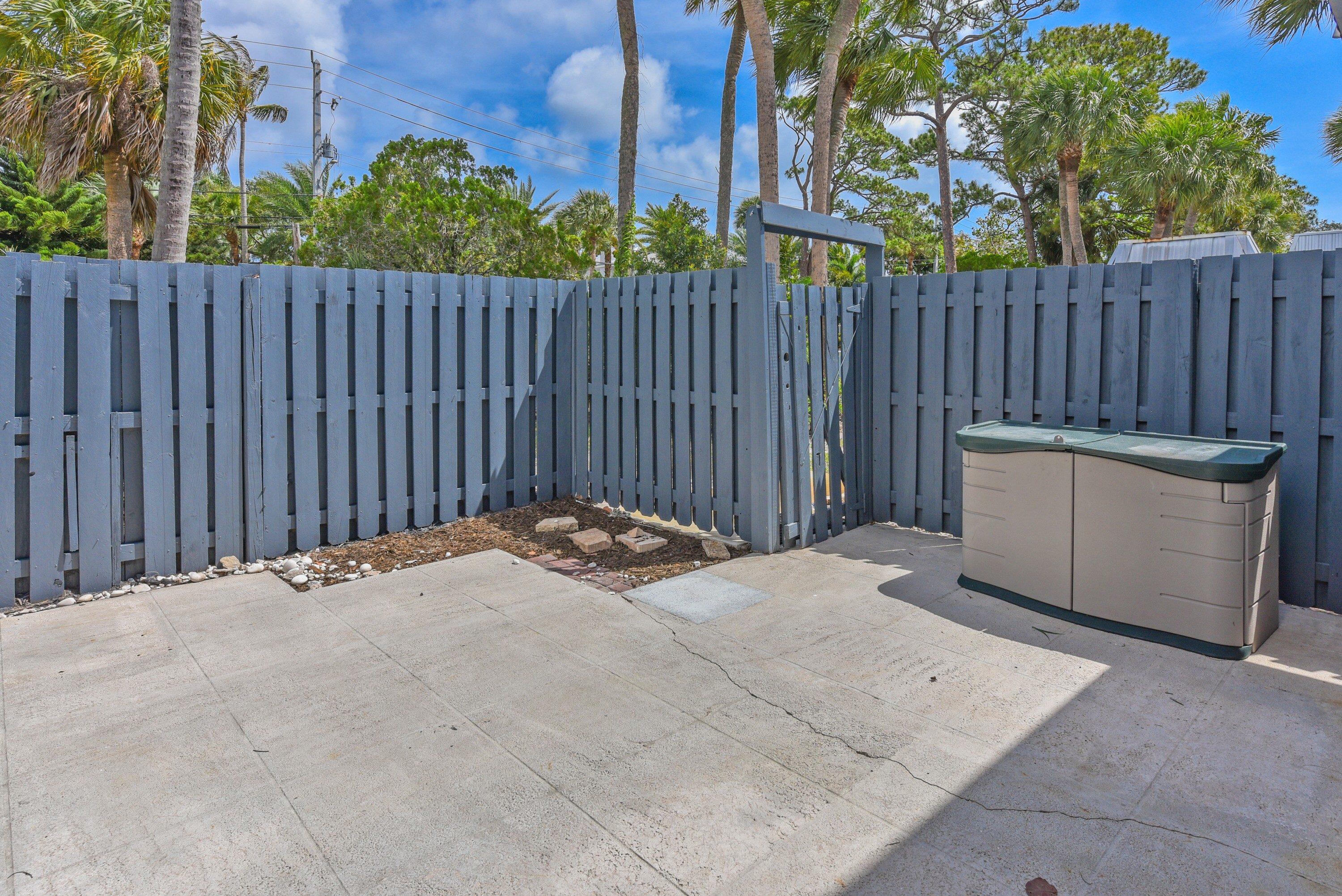 3802 Jefferson Street Stuart, FL 34997 - Photo 2 of 21 004-008-3802 SE Jefferson St-3000x2003