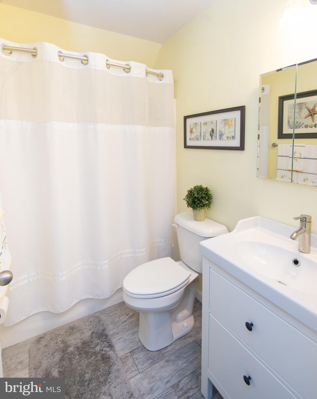 3510 Green Point Road East New Market, MD 21631 - Photo 22 of 34 Bathroom - Upper Floor