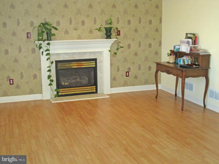 1108 Crest Road Leesport, PA 19533 - Photo 10 of 21 Family Room